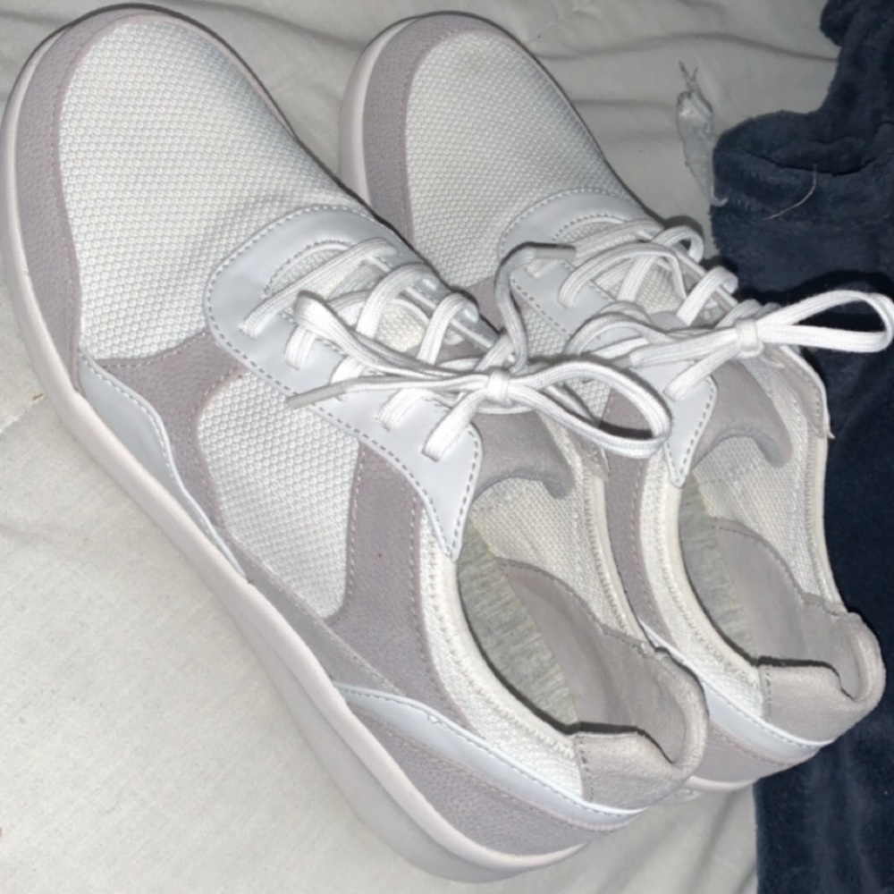 clarks sneakers